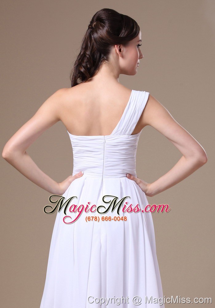 wholesale yakutat one shoulder white prom dress with asymmetrical appliqueas decorate