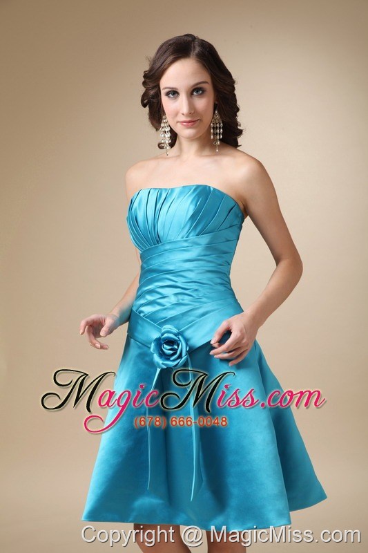 wholesale aqua blue a-line strapless knee-length satin hand made flower prom / homecoming dress