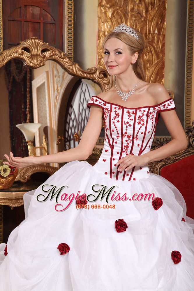 wholesale white ball gown off the shoulder floor-length taffeta and organza embroidery quinceanera dress