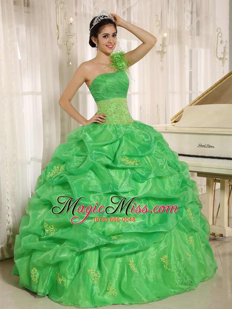 wholesale 2013 hot in sucre city spring green one shoulder quinceaners dress with embroidery and pick-ups decorate