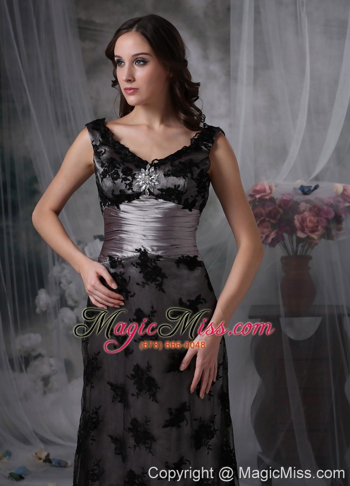 wholesale exclusive black column v-neck evening dress lace beading court train