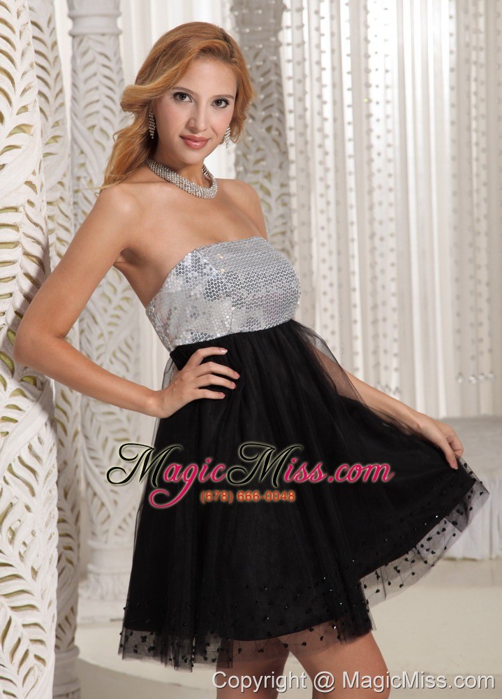 wholesale special fabric a-line sequins decorate bust strapless online black and sliver prom / cocktail dress 2013