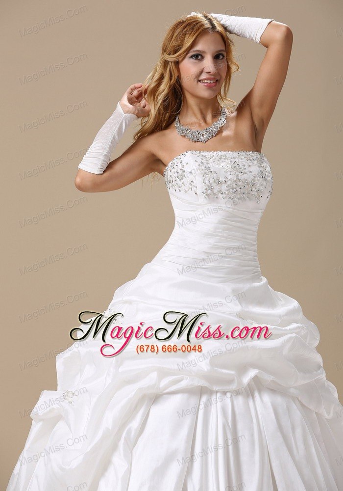 wholesale ball gown wedding dress with appliques decorate bust and ruched pick-ups