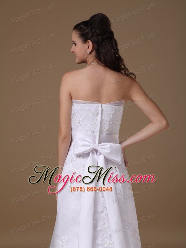 wholesale beautiful a-line strapless brush train taffeta lace wedding dress