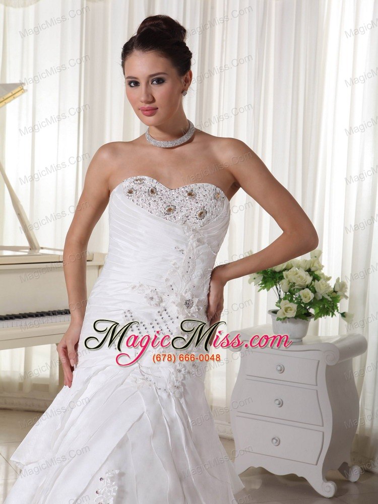 wholesale fashionable beading and layers wedding gown with taffeta sweetheart court train in georgia