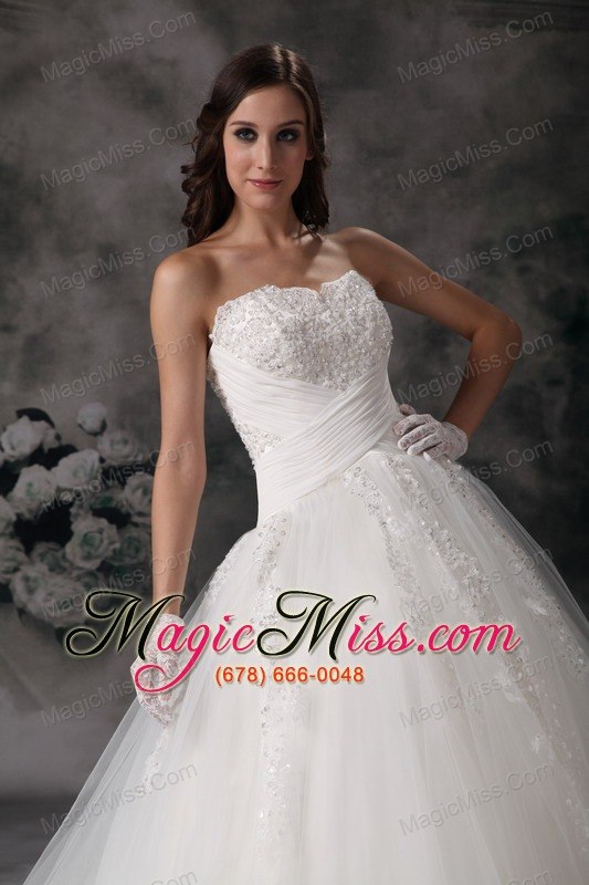 wholesale beautiful ball gown sweetheart court train tulle appliques wedding dress