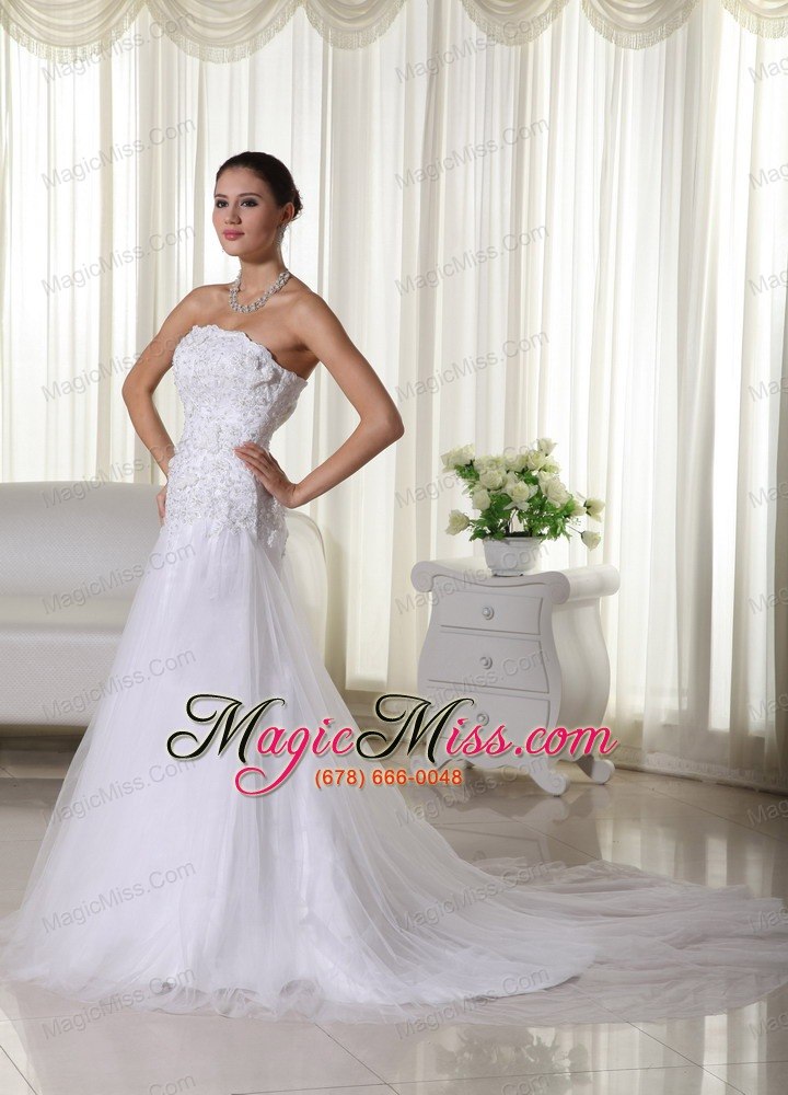 wholesale lovely a-line strapless chapel train tulle and taffeta lace wedding dress