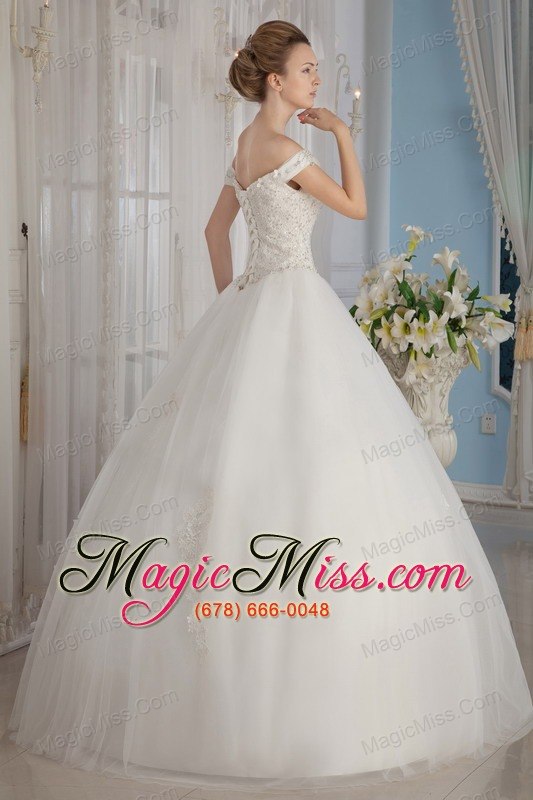 wholesale fashionable ball gown off the shoulder floor-length tulle beading wedding dress