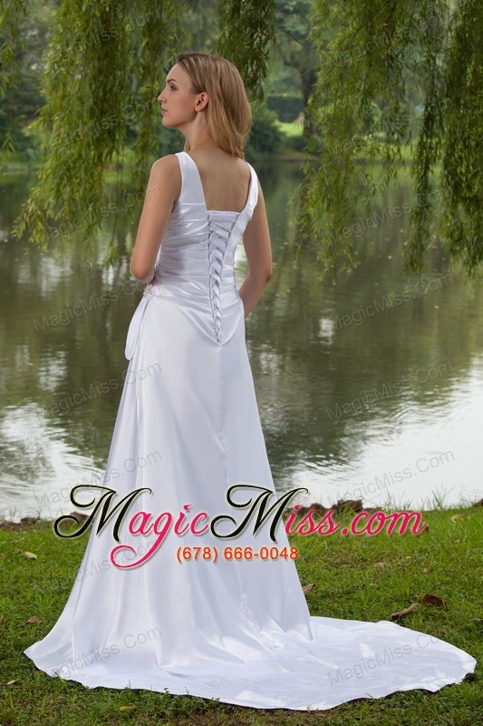 wholesale elegant a-line / princess v-neck conrt train taffeta beading wedding dresss