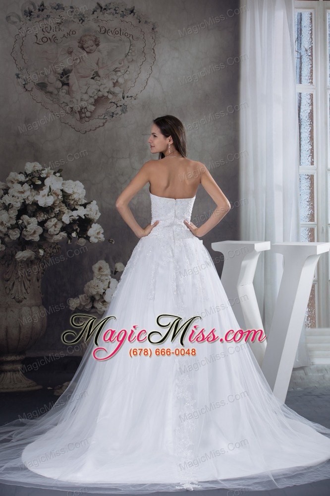 wholesale a-line wedding dress with appliques court tarin tulle