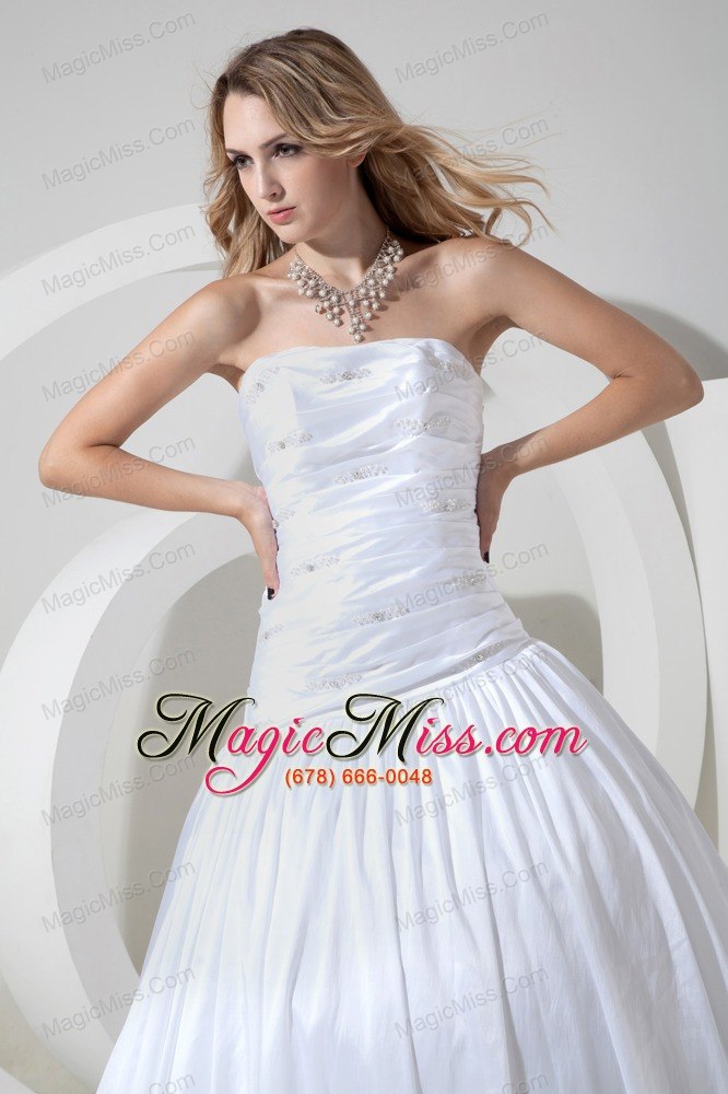 wholesale cheap a-line / princess strapless court train taffeta beading wedding dress