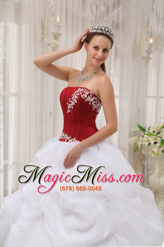 wholesale white and wine red ball gown strapless floor-length taffeta and organza appliques quinceanera dress