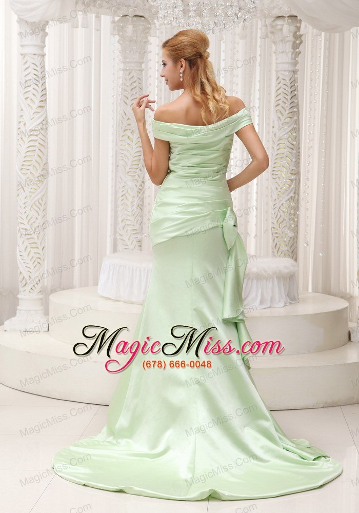 wholesale off the shoulder yellow green mother of the bride dress for 2013 taffeta and brush train