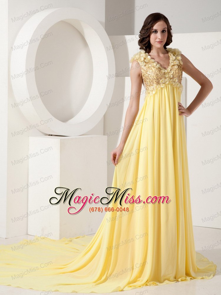 wholesale light yellow empire v-neck court train chiffon hand flowers prom dress