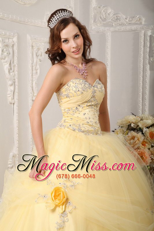 wholesale beautiful ball gown sweetheart floor-length organza appliques light yellow quinceanera dress