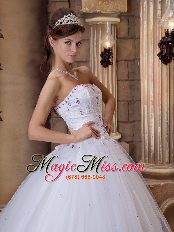 wholesale white ball gown strapless floor-length satin and tulle embroidery quinceanera dress