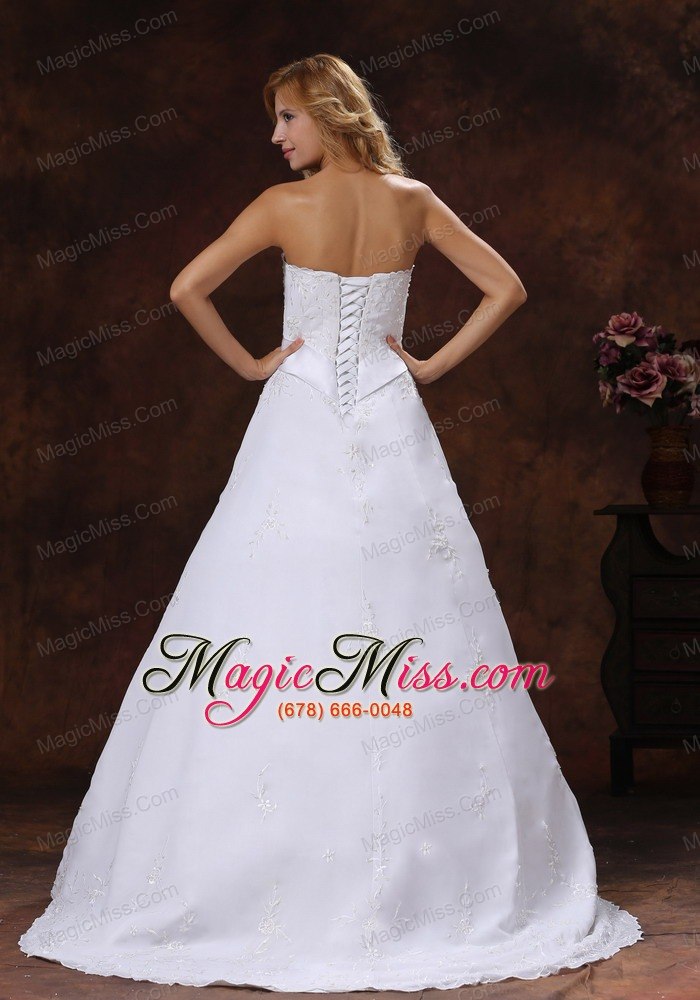 wholesale a-line strapless wedding dress with brus train embroidery over shirt