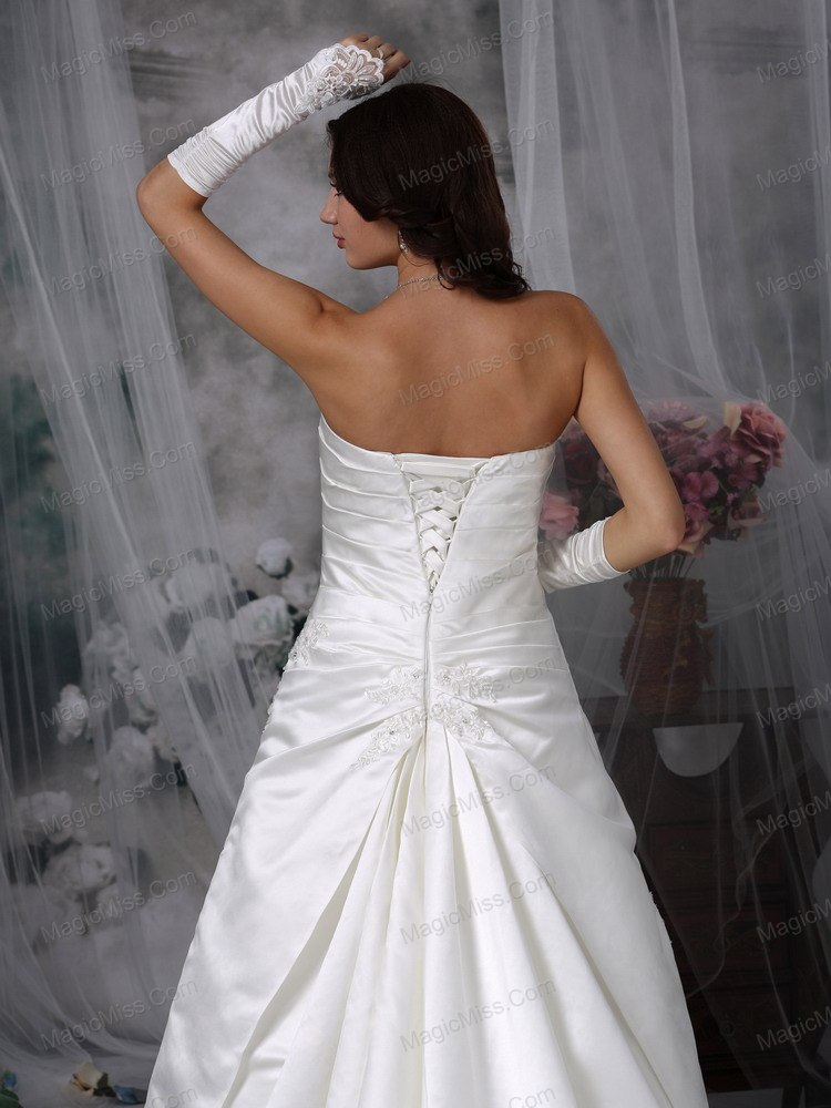 wholesale modest a-line strapless court train taffeta appliques wedding dress