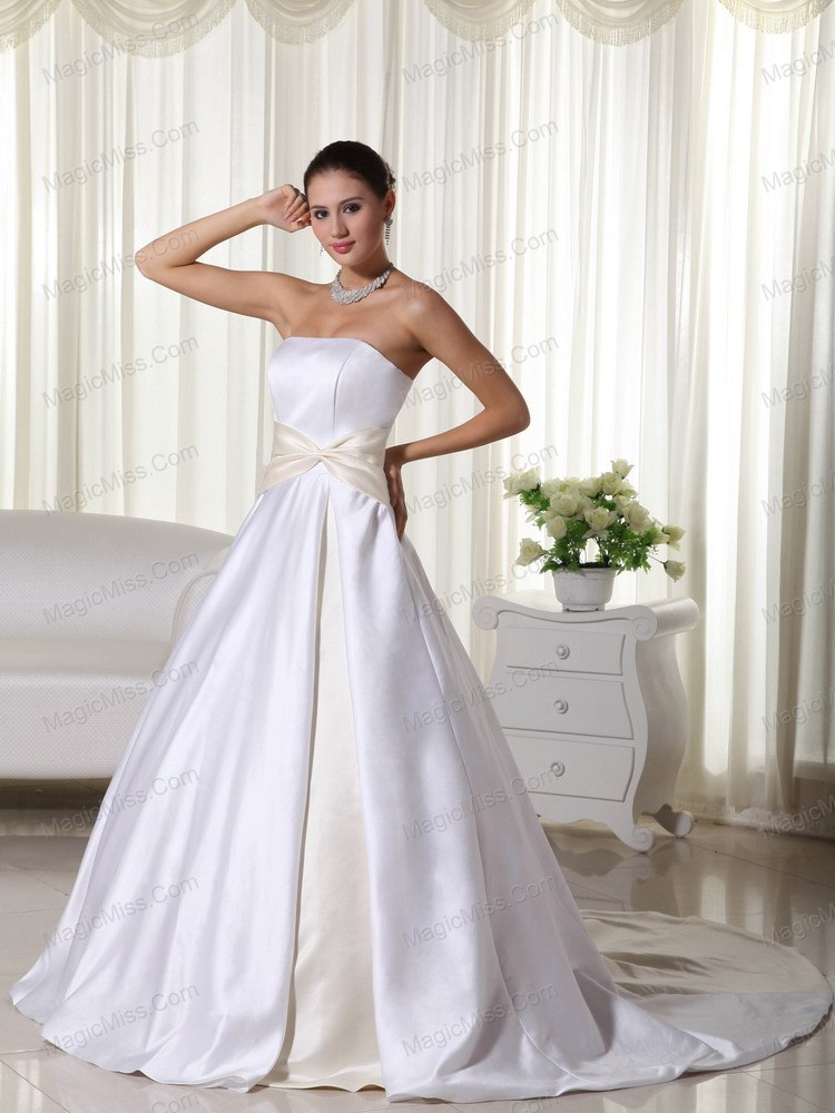 wholesale cheap a-line strapless court train satin wedding dress