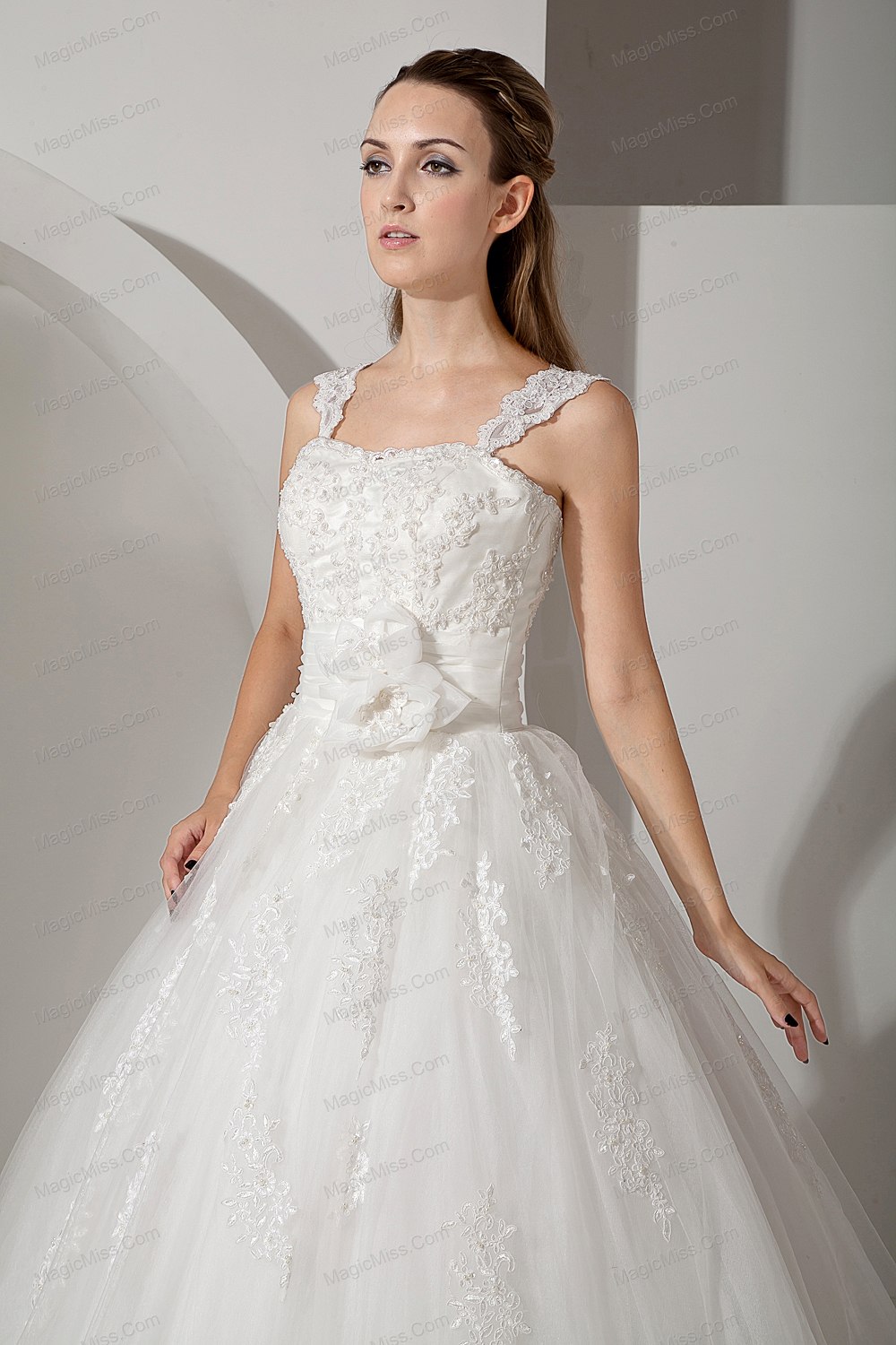 wholesale sweet a-line straps court train tulle and taffeta appliques wedding dress