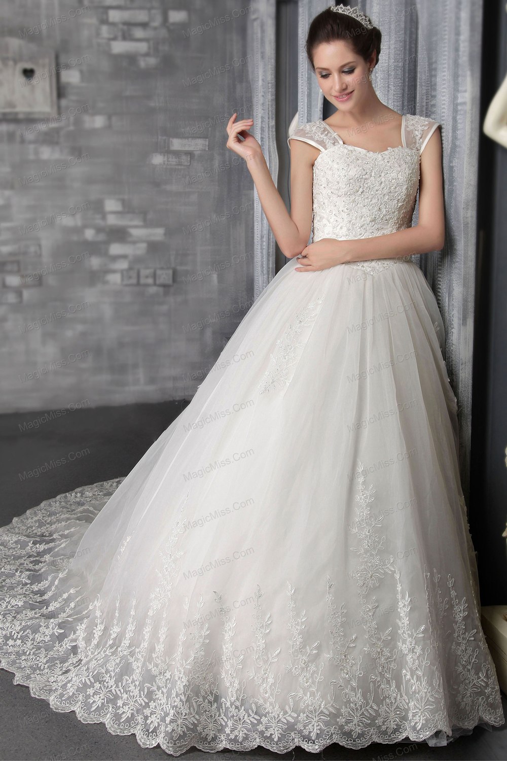 wholesale elegant a-line / princess square neck chapel train organza appliques wedding dress