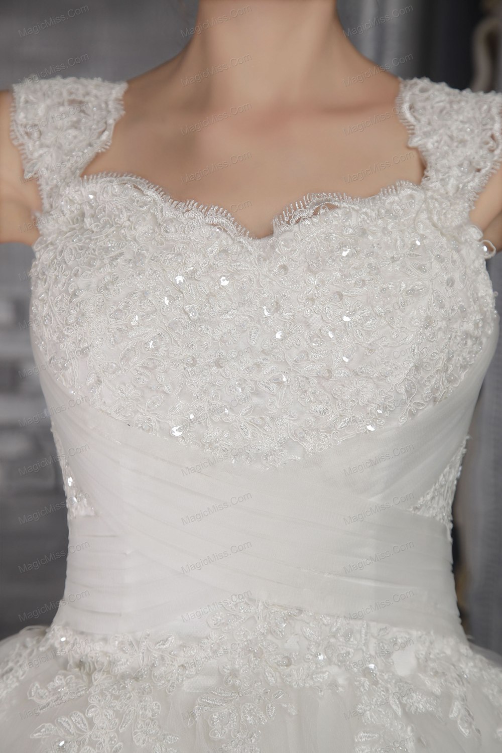 wholesale elegant ball gown straps floor-length tulle lace appliques wedding dress