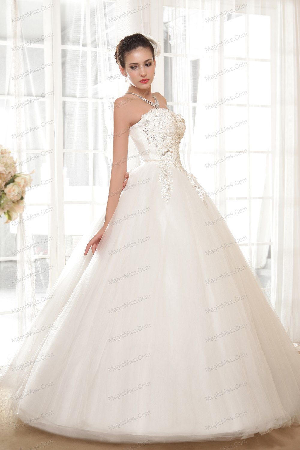 wholesale brand new ball gown strapless floor-length tulle appliques wedding dress