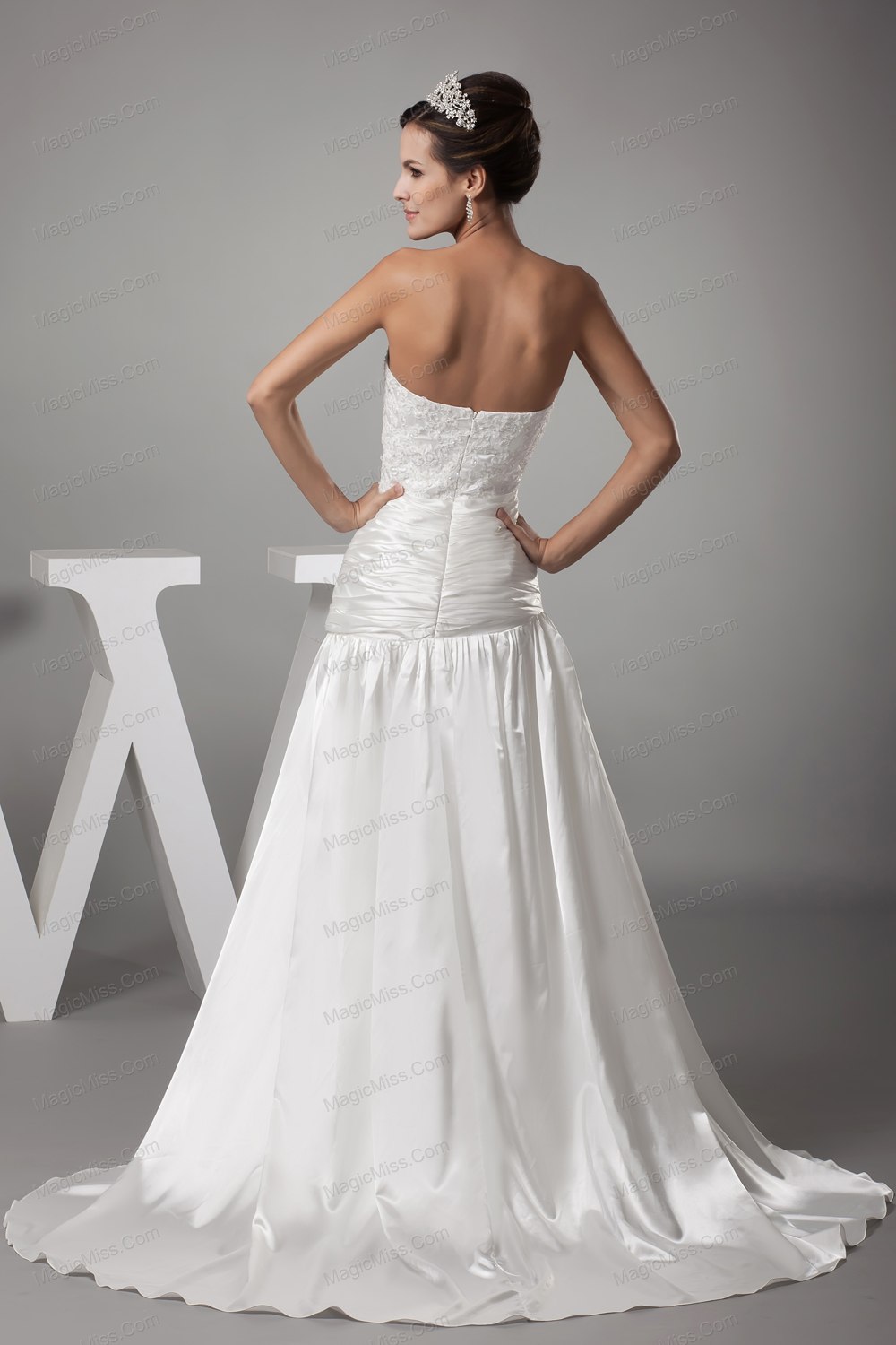 wholesale a-line sweetheart court train appliques wedding dress