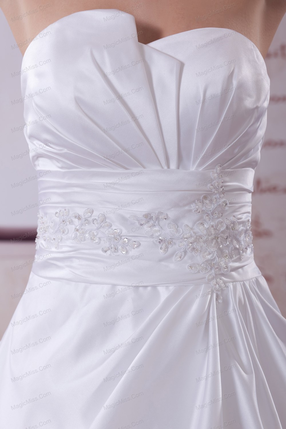 wholesale a-line court train appliques wedding dress with strapless