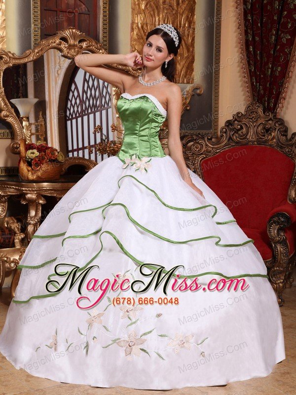 wholesale spring green and white ball gown strapless floor-length organza embroidery quinceanera dress