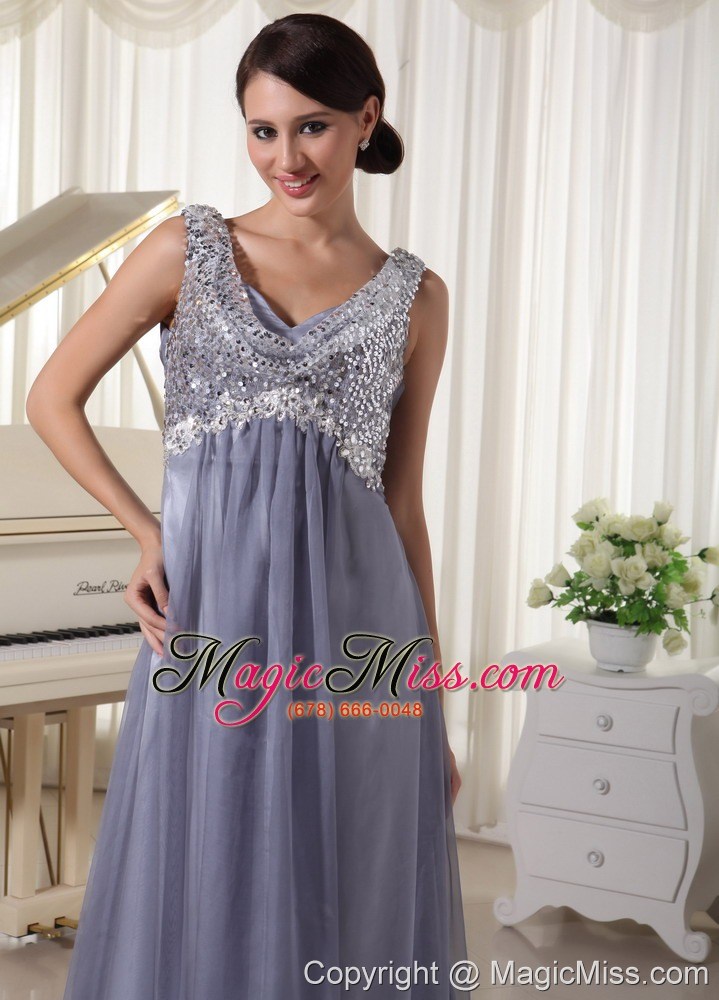 wholesale grey sequins v-neck brush train evening / prom dress for prom party
