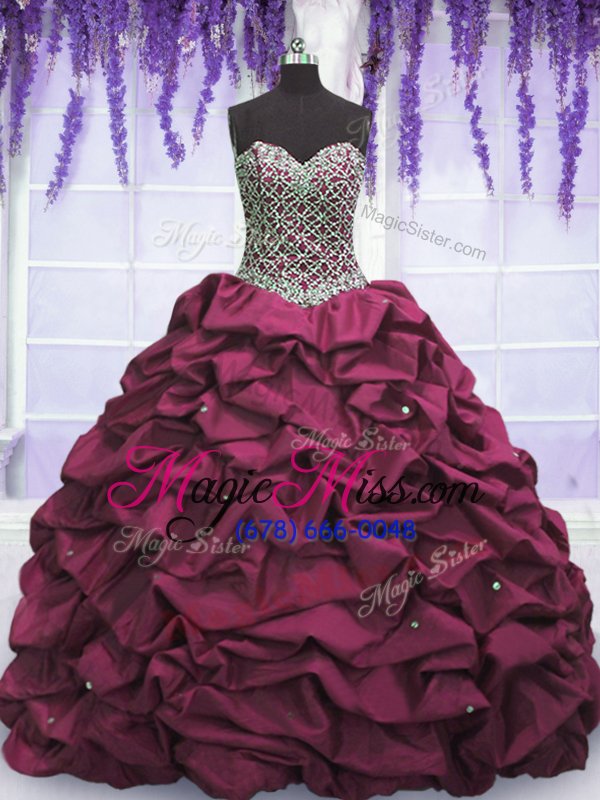 wholesale customized burgundy sweetheart neckline beading and sequins and pick ups ball gown prom dress sleeveless lace up