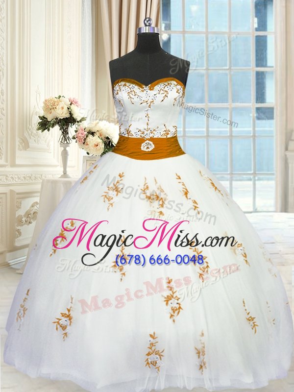wholesale latest sleeveless appliques and belt lace up quince ball gowns