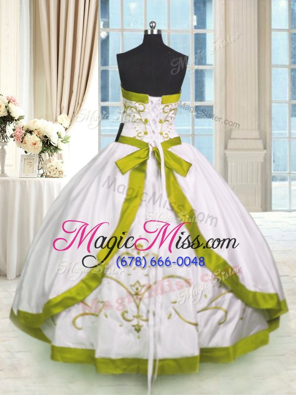 wholesale custom fit white sleeveless embroidery floor length quince ball gowns