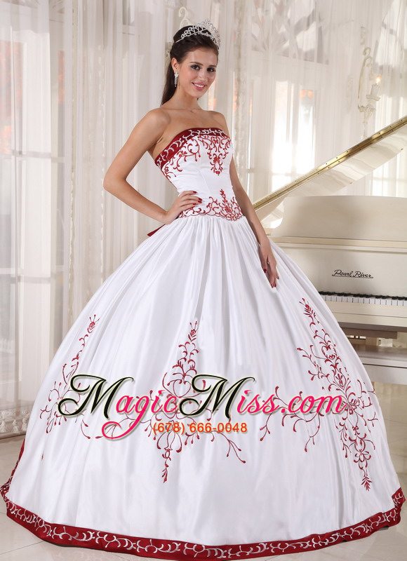 wholesale white and wine red ball gown strapless floor-length satin embroidery quinceanera dress