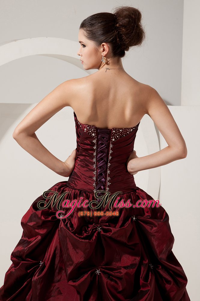 wholesale burgundy a-line / princess sweetheart floor-length taffeta beading prom dress