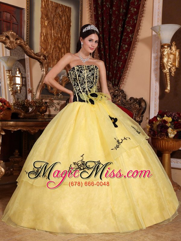 wholesale yellow ball gown strapless floor-length organza embroidery quinceanera dress
