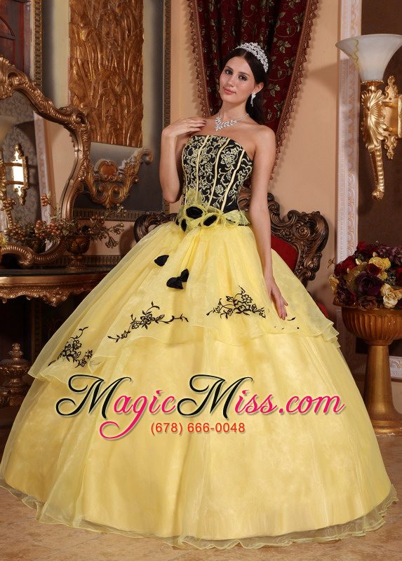 wholesale yellow ball gown strapless floor-length organza embroidery quinceanera dress