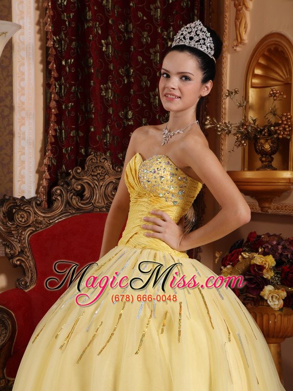 wholesale light yellow ball gown sweetheart floor-length tulle beading quinceanera dress