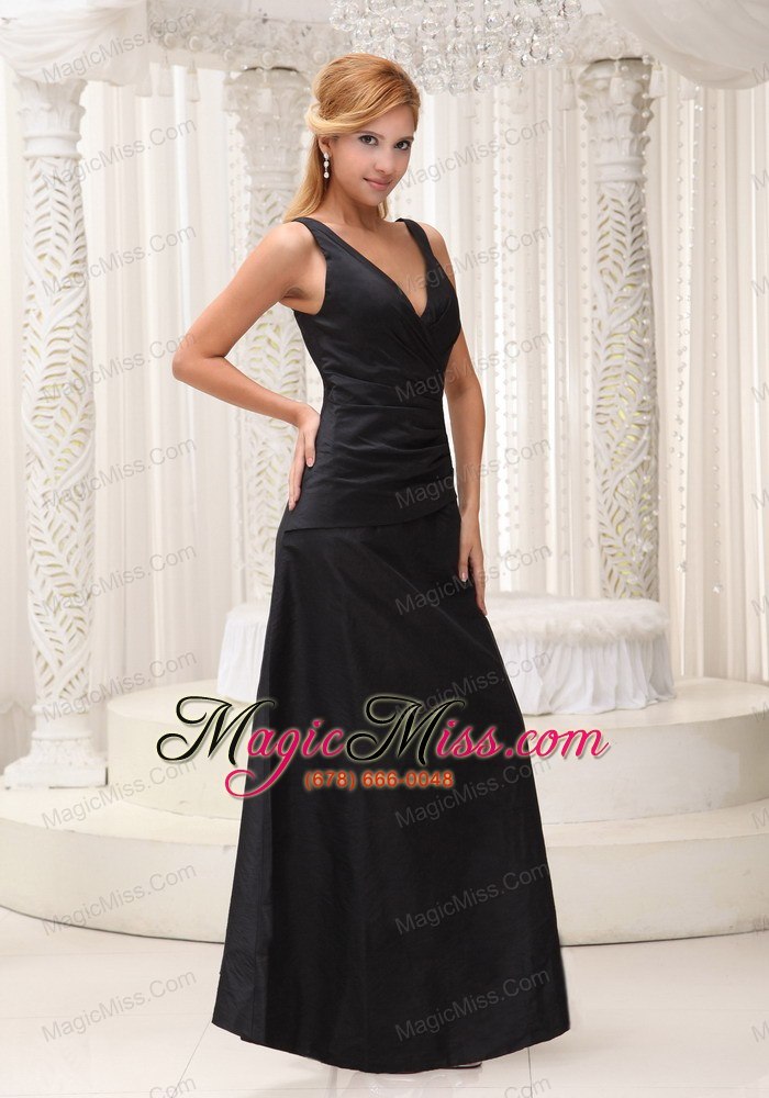 wholesale v-neck black modest 2013 bridesmaid dress for formal evening taffeta floor-length ruch