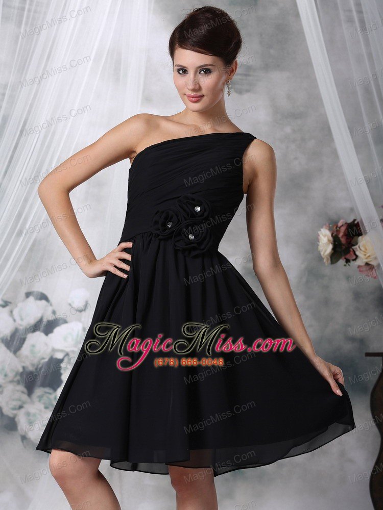 wholesale black a-line / princess one shoulder knee-length chiffon handle-made flowers prom dress