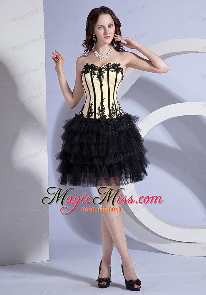 wholesale appliques decorate bodice light yellow and black knee-length ruffled layers 2013 prom dress