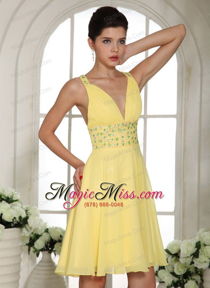 wholesale light yellow v-neck empire prom cocktail dress with beaded decorate mini-length