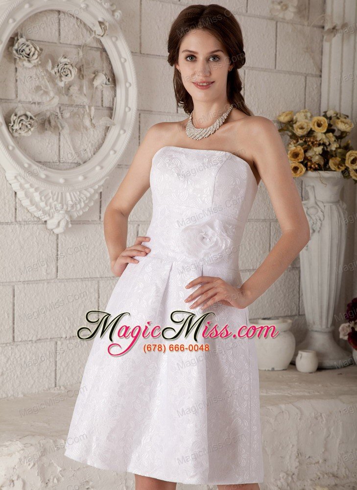wholesale beautiful a-line / princess strapless knee-length lace hand made flower wedding dress