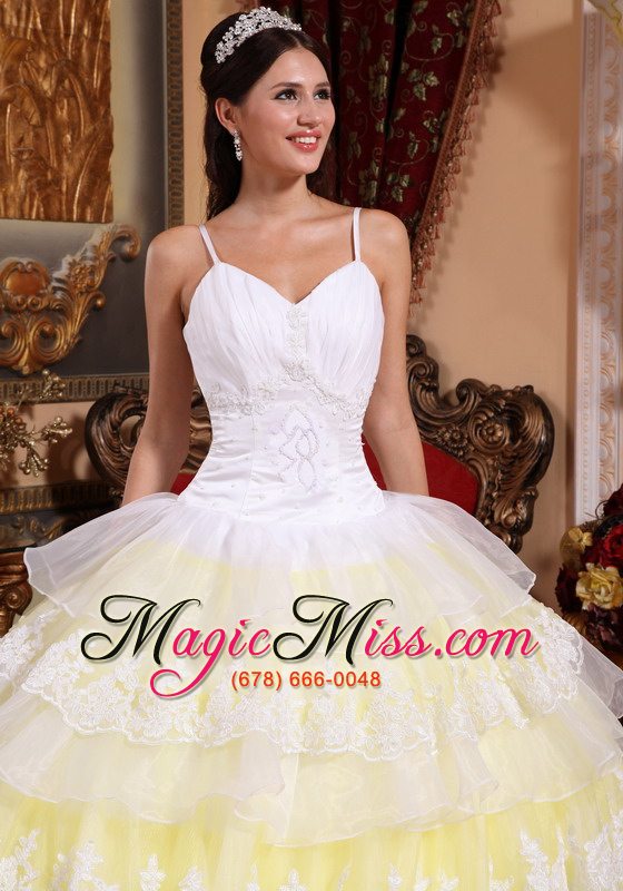 wholesale yellow ball gown spaghetti straps floor-length organza lace appliques quinceanera dress