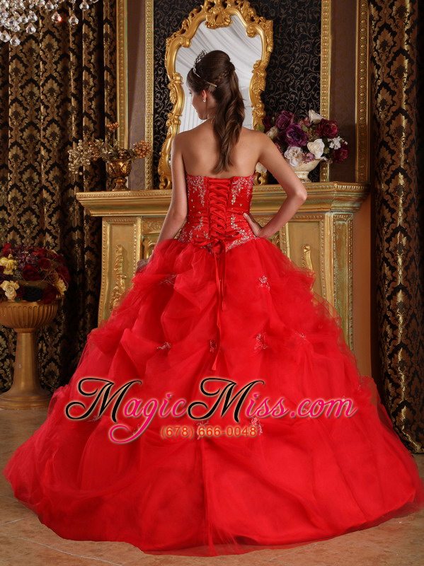 wholesale red ball gown strapless floor-length pick-ups tulle quinceanera dress