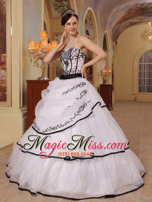 wholesale white ball gown strapless floor-length organza embroidery quinceanera dress