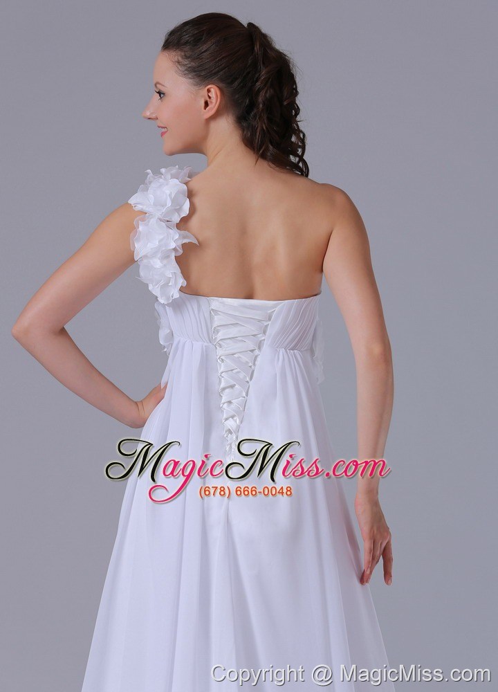 wholesale romantic hand made flowers and ruch wedding dress with one shoulder 2013