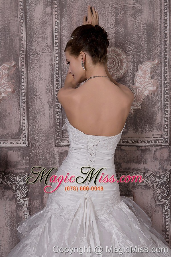 wholesale inexpensive mermaid strapless court train organza appliques and ruch wedding dress