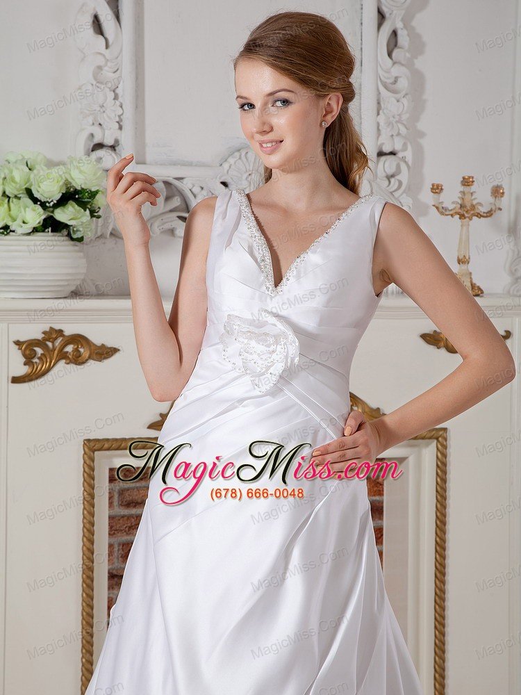 wholesale affordable a-line v-neck court train taffeta hand made flowers wedding dress